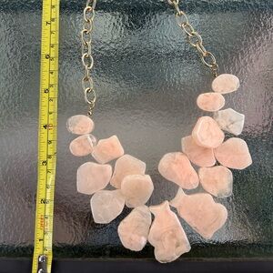 Plunder Elegant Pink Necklace